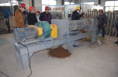 【簽單】瑞奧與廣州客戶(hù)簽訂螺旋擠壓脫水機(jī)